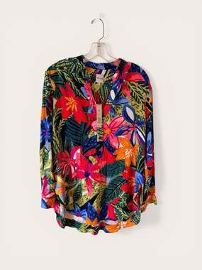 NIC+ZOE Lush Terrace Live In Top V-Neck Tunic in Pink Multi